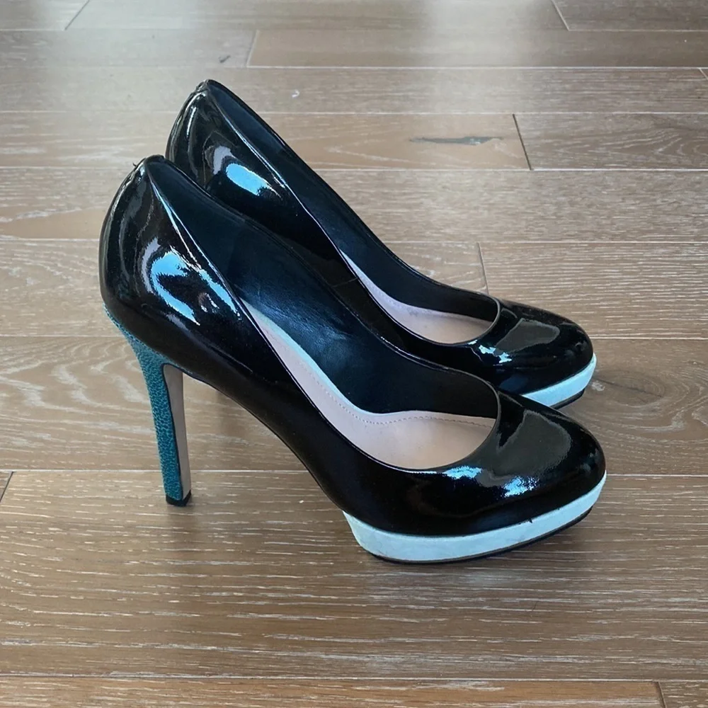 Vince Camuto Patent Leather Platform Pump | 9M